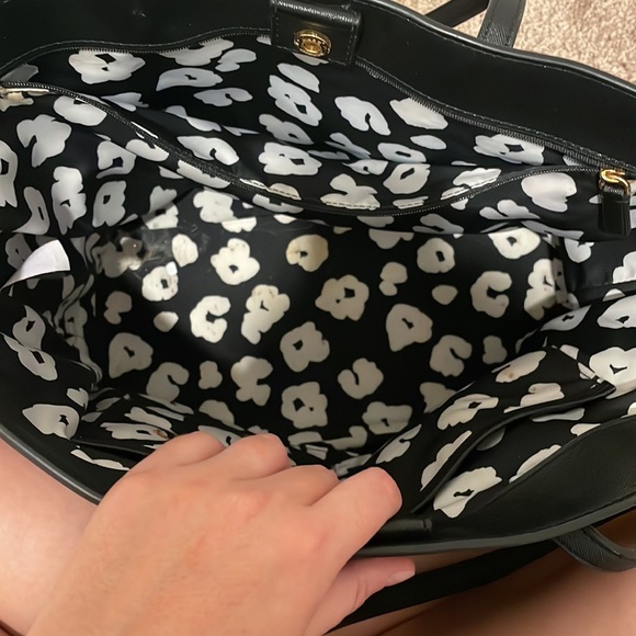 Marc Jacobs Tote - Picture 2 of 2